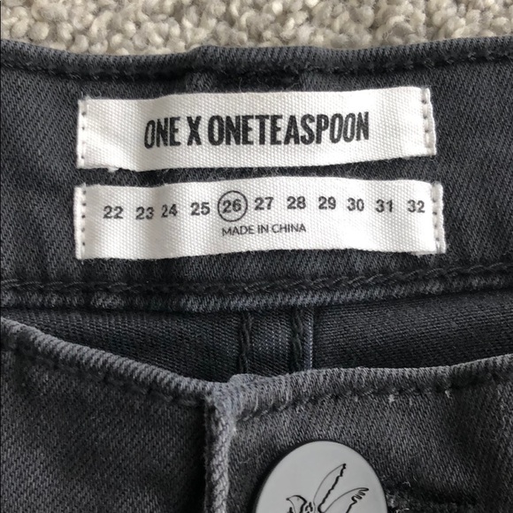 One teaspoons denim shorts - Picture 2 of 5